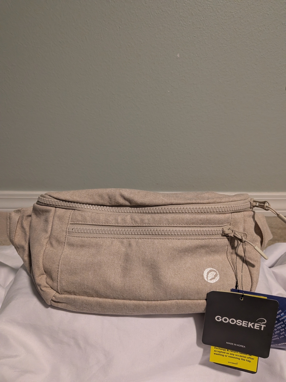 Gooseket Beige Crossbody Fanny Pack — Casual Everyday Carry